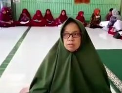 Seorang Warga Segel SDN 15 Segeri