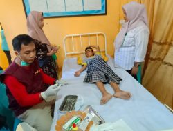 Pemdes Mekkatta Selatan dan PKM Malunda Gelar Sunatan Massal