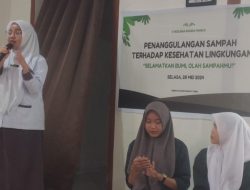 Mahasiswa Stikes Lakukan Penyuluhan Penanggulangan Sampah