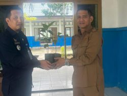 Dukung Ketahanan Pangan, Habibi Serahkan Bibit Sukun